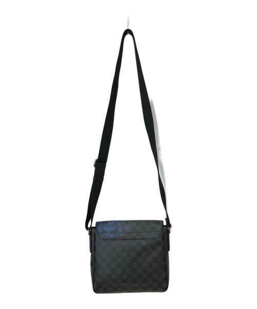 LOUIS VUITTON（ルイ ヴィトン）LOUIS VUITTON (ルイ ヴィトン) ディストリクトPM ショルダーバッグ ブラック×グレー サイズ:-の古着・服飾アイテム