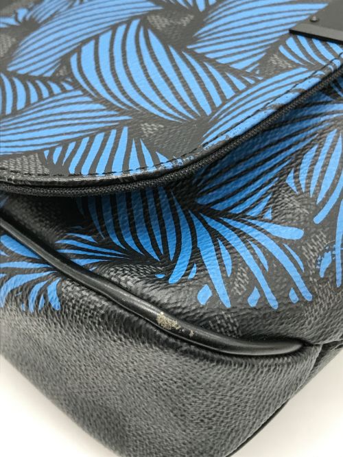 LOUIS VUITTON（ルイ ヴィトン）LOUIS VUITTON (ルイ ヴィトン) ディストリクトPM ショルダーバッグ ブラック×グレー サイズ:-の古着・服飾アイテム