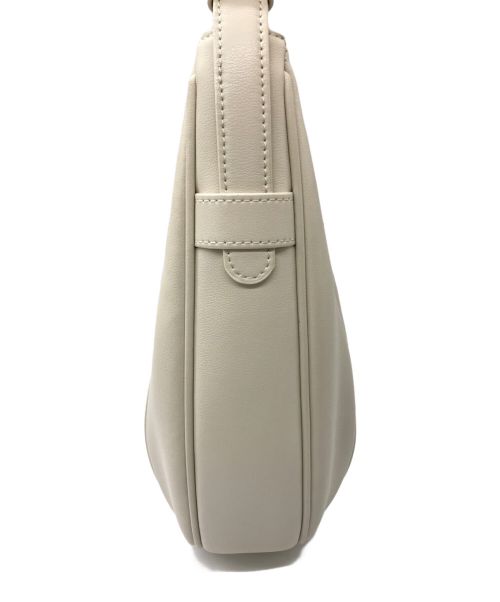 FOLNUA（フォルニュア）FOLNUA (フォルニュア) オーバルバッグ アイボリー サイズ:-の古着・服飾アイテム