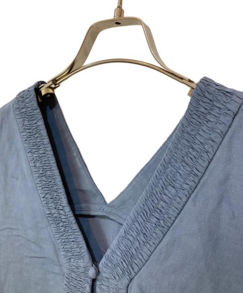 Spick and Span（スピック＆スパン）Spick and Span (スピックアンドスパン) リネン混シャーリングVワンピース ブルー サイズ:36の古着・服飾アイテム