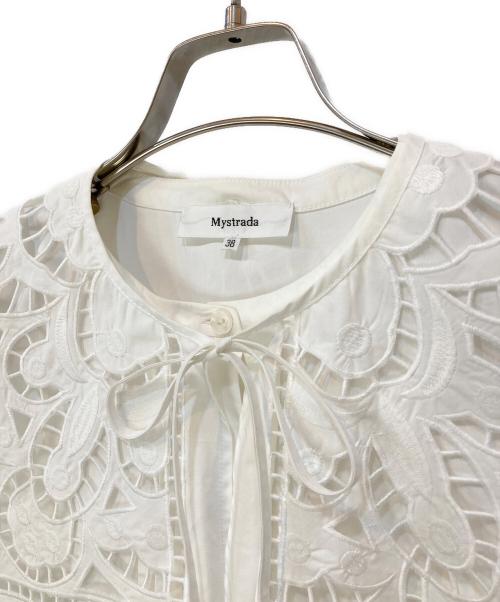 Mystrada（マイストラーダ）Mystrada (マイストラーダ) 安西こずえ (アンザイコズエ) カットワーク衿ブラウス ホワイト サイズ:38の古着・服飾アイテム