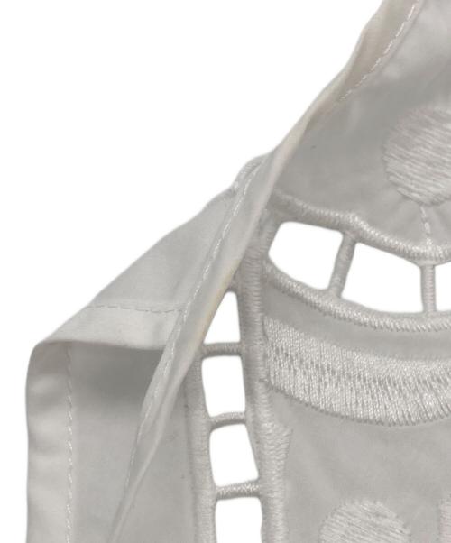 Mystrada（マイストラーダ）Mystrada (マイストラーダ) 安西こずえ (アンザイコズエ) カットワーク衿ブラウス ホワイト サイズ:38の古着・服飾アイテム