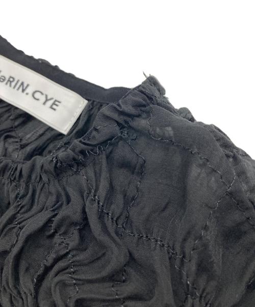 HeRIN.CYE（ヘリンドットサイ）HeRIN.CYE (ヘリンドットサイ) Square shirring tops ブラック サイズ:FREEの古着・服飾アイテム