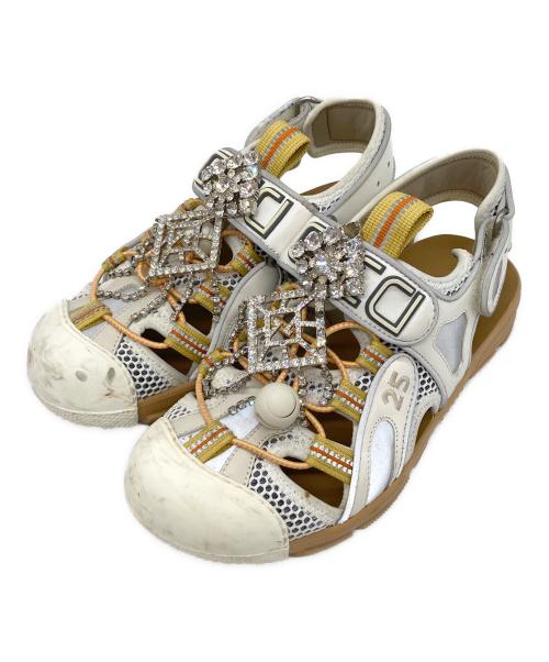 GUCCI（グッチ）GUCCI (グッチ) レザー メッシュ ビジュー ベルクロ サンダル ホワイト×ベージュ サイズ:36の古着・服飾アイテム