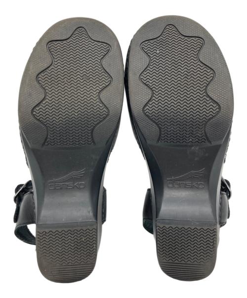 dansko（ダンスコ）dansko (ダンスコ) SAM レザーストラップサンダル ブラック サイズ:36の古着・服飾アイテム