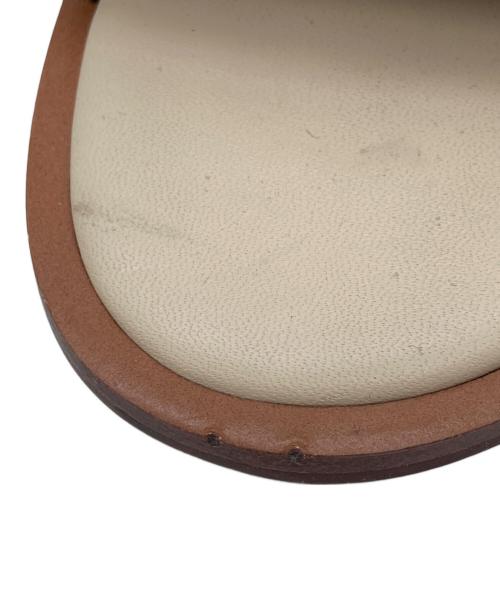 TORY BURCH（トリーバーチ）TORY BURCH (トリーバーチ) エブリー スライド レザー サンダル ブラック×ベージュ サイズ:7Mの古着・服飾アイテム