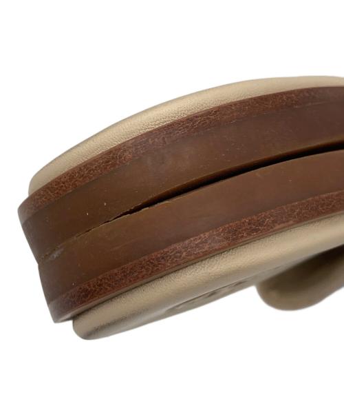 TORY BURCH（トリーバーチ）TORY BURCH (トリーバーチ) エブリー スライド レザー サンダル ブラック×ベージュ サイズ:7Mの古着・服飾アイテム