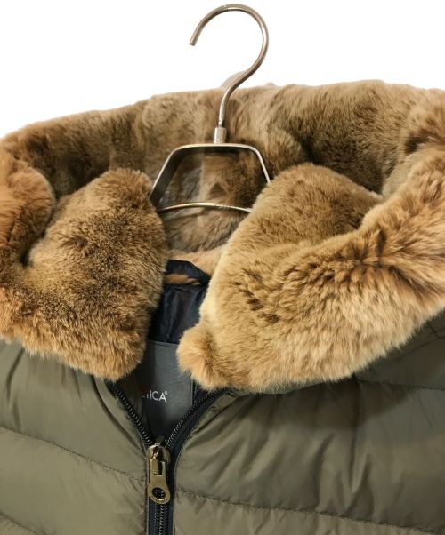 DUVETICA（デュベティカ）DUVETICA (デュベティカ) CARYSDUE ダウンコート カーキ サイズ:40の古着・服飾アイテム