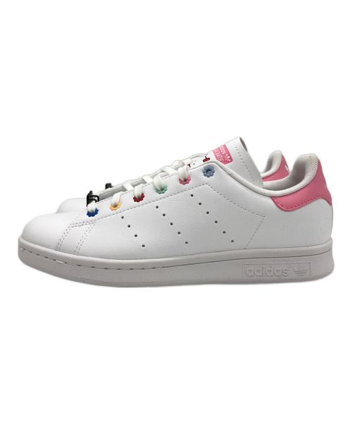 adidas（アディダス）adidas (アディダス) STAN SMITH J HELLO KITTY ローカットスニーカー ホワイト サイズ:US4の古着・服飾アイテム