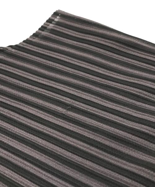 PLEATS PLEASE（プリーツプリーズ）PLEATS PLEASE (プリーツプリーズ) ボーダーカットソー グレー サイズ:3の古着・服飾アイテム