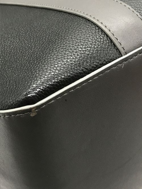 J&M DAVIDSON（ジェイ＆エム デヴィッドソン）J&M DAVIDSON (ジェイ＆エム デヴィッドソン) レザートートバッグ ブラック サイズ:-の古着・服飾アイテム