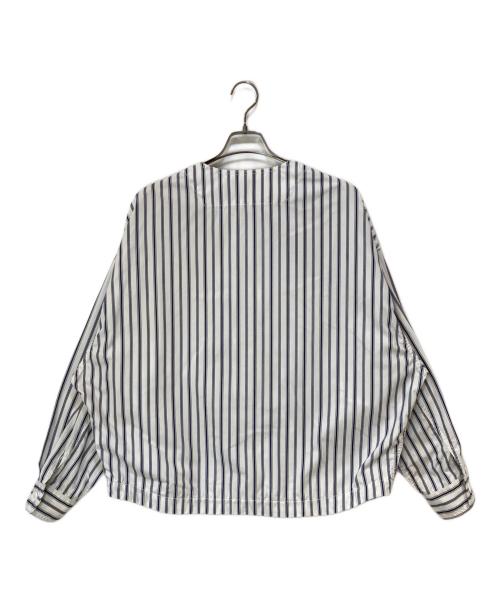 TOMORROW LAND（トゥモローランド）TOMORROW LAND (トゥモローランド) コットングログランストライプ Vネックシャツブルゾン ホワイト×ネイビー サイズ:Mの古着・服飾アイテム