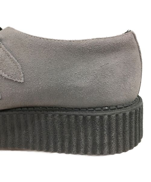 TUK（ティーユーケー）TUK (ティーユーケー) suede low sole creeper シューズ ブラック×グレー サイズ:9の古着・服飾アイテム