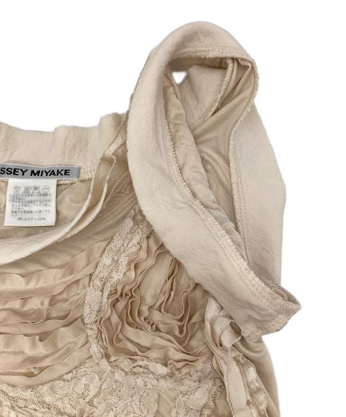 ISSEY MIYAKE（イッセイミヤケ）ISSEY MIYAKE (イッセイミヤケ) ノースリーブブラウス ベージュ サイズ:1の古着・服飾アイテム