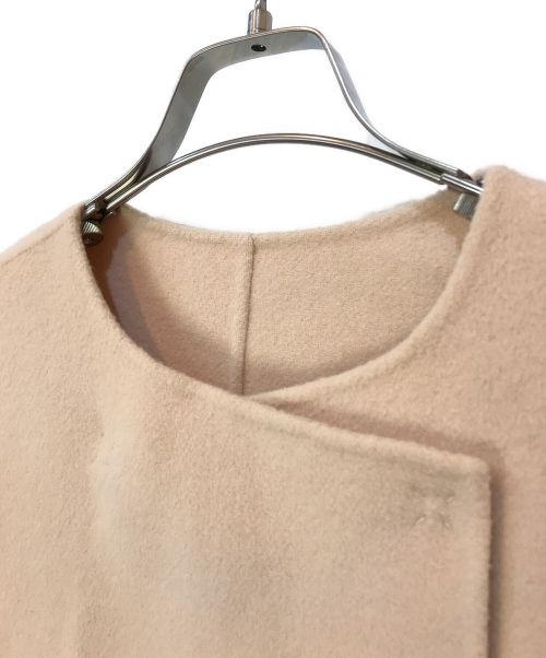 TOMORROW LAND（トゥモローランド）TOMORROW LAND (トゥモローランド) リバーメルトン ノーカラー コート ベージュ サイズ:36の古着・服飾アイテム