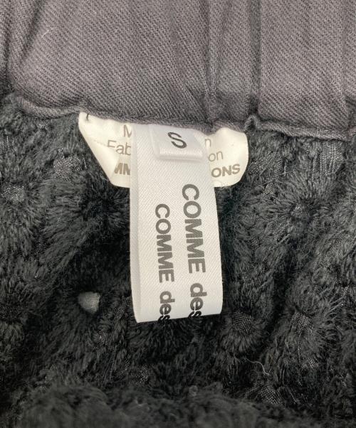 COMME des GARCONS（コムデギャルソン）COMME des GARCONS (コムデギャルソン) フラワー刺繍イージースカート ブラック サイズ:Sの古着・服飾アイテム