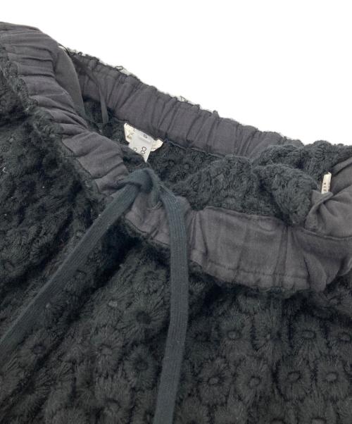 COMME des GARCONS（コムデギャルソン）COMME des GARCONS (コムデギャルソン) フラワー刺繍イージースカート ブラック サイズ:Sの古着・服飾アイテム