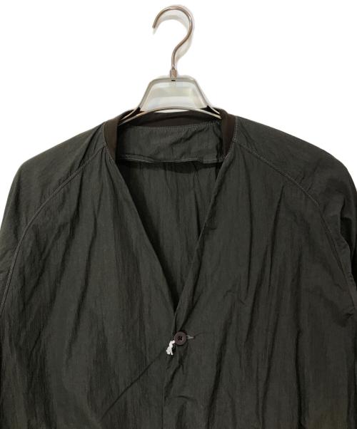 BRU NA BOINNE（ブルーナボイン）BRU NA BOINNE (ブルーナボイン) ゴッサマーカーデェ グリーン サイズ:XLの古着・服飾アイテム