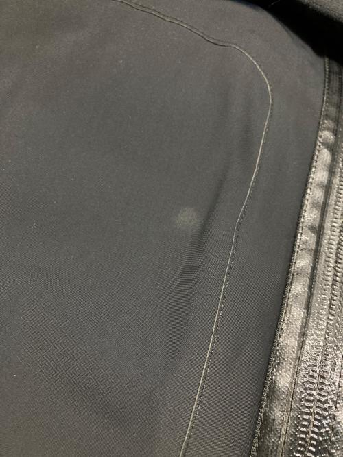 MONCLER（モンクレール）MONCLER (モンクレール) BELLOY GIUBBOTTO ダウンジャケット ブラック サイズ:3の古着・服飾アイテム