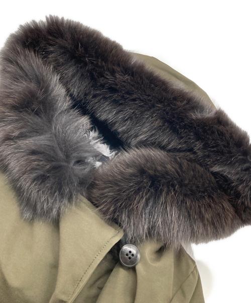 DUVETICA（デュベティカ）DUVETICA (デュベティカ) FIONNGUALA/フィオングアラダウンコート カーキ サイズ:40の古着・服飾アイテム