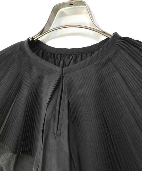 machatt（マチャット）machatt (マチャット) プリーツカラーブラウス ブラック サイズ:Fの古着・服飾アイテム