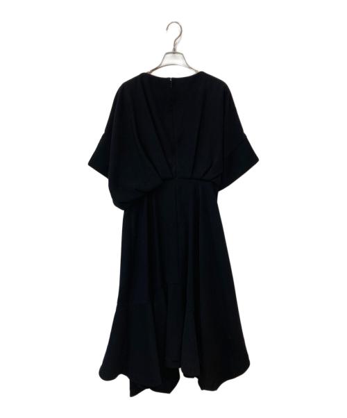 ENFOLD（エンフォルド）ENFOLD (エンフォルド) アシンメトリータックフレアワンピース ブラック サイズ:38の古着・服飾アイテム