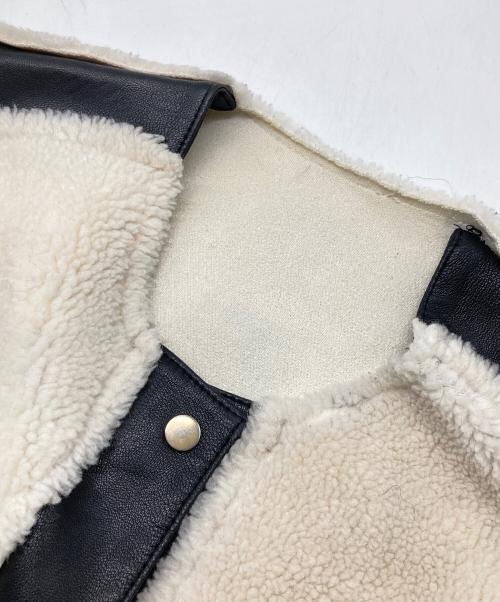 allureville（アルアバイル）allureville (アルアバイル) リバーシブルノーカラーボアコート ホワイト サイズ:2の古着・服飾アイテム