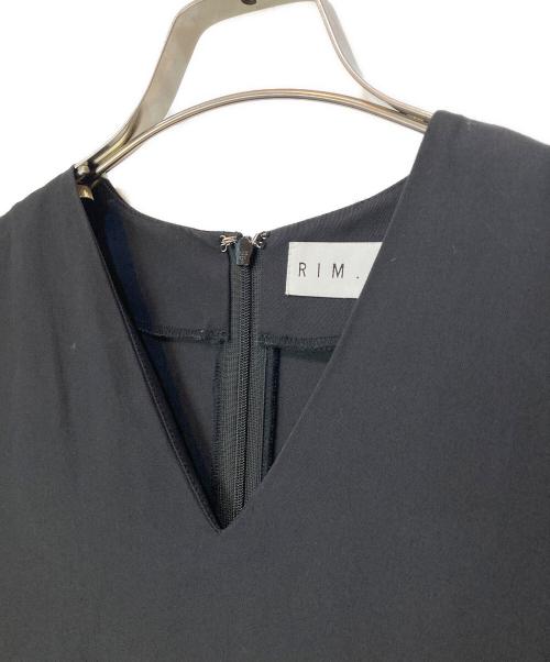 RIM.ARK（リムアーク）RIM.ARK (リムアーク) Cuff sleeve straight OP ブラック サイズ:38の古着・服飾アイテム