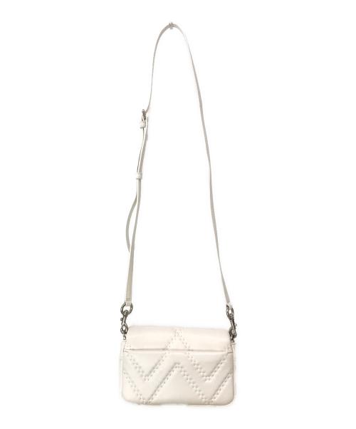 MARC JACOBS（マークジェイコブズ）MARC JACOBS (マーク ジェイコブス) The Quilted J Marc Mini Bag ホワイト サイズ:-の古着・服飾アイテム