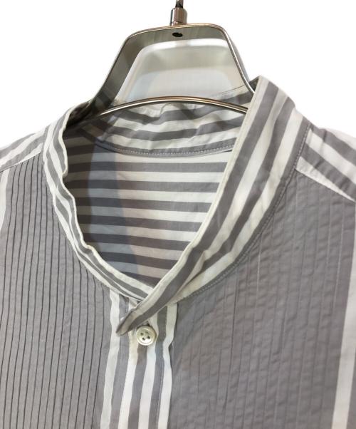 KUON（クオン）KUON (クオン) Reversible Pleated Shirt ホワイト×グレー サイズ:Mの古着・服飾アイテム