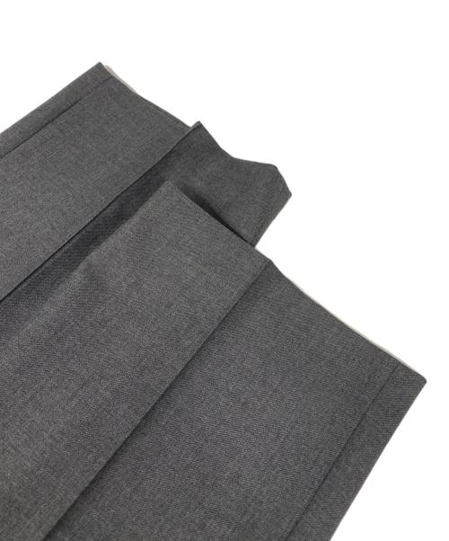 ERNEST W.BAKER（アーネストダブルベーカー）ERNEST W.BAKER (アーネストダブルベーカー) ダブルフレアスラックス グレー サイズ:Mの古着・服飾アイテム