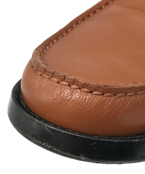 GUCCI（グッチ）GUCCI (グッチ) メタルロゴ ローファー ブラウン サイズ:36の古着・服飾アイテム