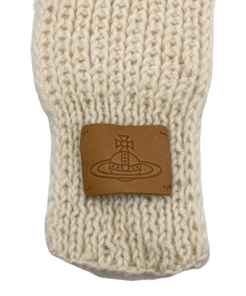 Vivienne Westwood（ヴィヴィアンウエストウッド）Vivienne Westwood (ヴィヴィアンウエストウッド) キャットイヤーフラップニットニット帽 ホワイト サイズ:-の古着・服飾アイテム