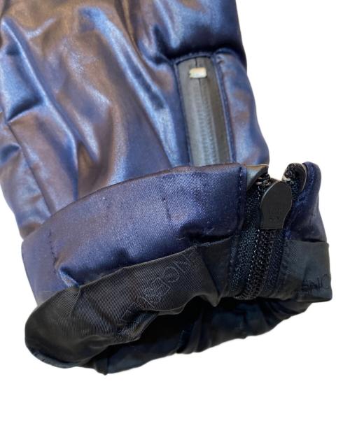 JOHN LAWRENCE SULLIVAN（ジョン ローレンス サリバン）JOHN LAWRENCE SULLIVAN (ジョン ローレンス サリバン) ロイヤルストレッチサテンブルゾン ネイビー サイズ:36の古着・服飾アイテム