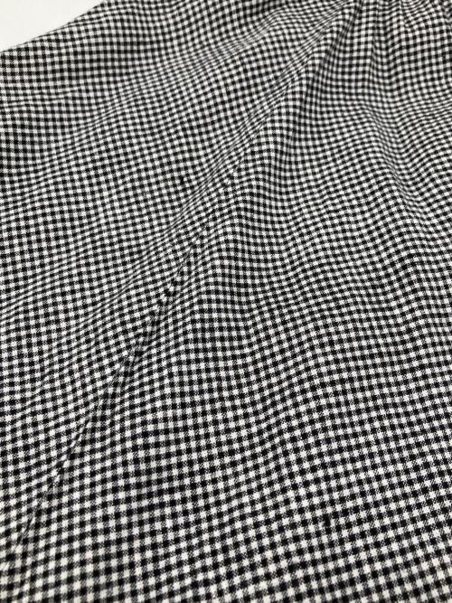 nest Robe（ネストローブ）nest Robe (ネストローブ) ギンガム Vネック フリルブラウス ブラック サイズ:Fの古着・服飾アイテム