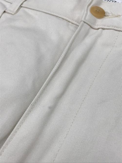CIOTA（シオタ）CIOTA (シオタ) ツータック チノ ワイド テーパード パンツ ホワイト サイズ:5の古着・服飾アイテム