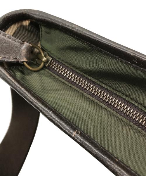 BURBERRY（バーバリー）BURBERRY (バーバリー) ナイロンショルダーバッグ カーキ サイズ:-の古着・服飾アイテム