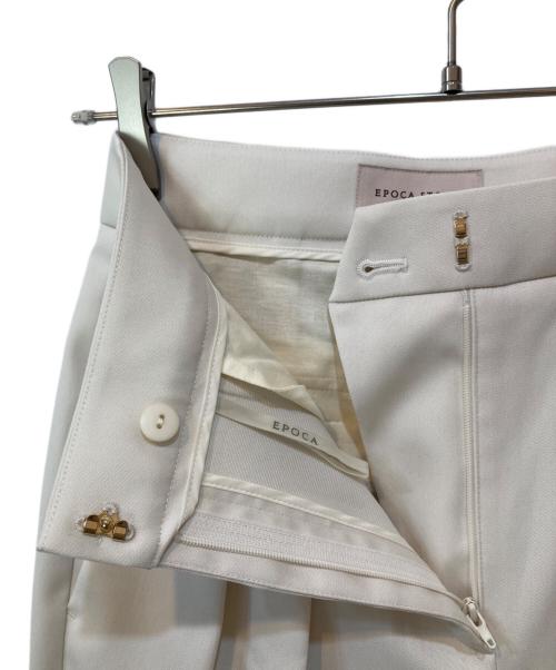 EPOCA STORIA（エポカ ストリア）EPOCA STORIA (エポカ ストリア) ストレッチサテン テーパードパンツ ホワイト サイズ:38の古着・服飾アイテム