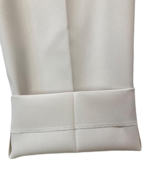 EPOCA STORIA（エポカ ストリア）EPOCA STORIA (エポカ ストリア) ストレッチサテン テーパードパンツ ホワイト サイズ:38の古着・服飾アイテム