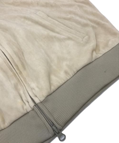 FRED PERRY（フレッドペリー）FRED PERRY (フレッドペリー) ベロアトラックャケット ベージュの古着・服飾アイテム