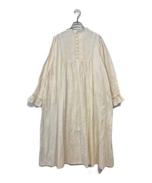 TSUHARU by samansa Mos2（ツハル バイ サマンサモスモス）TSUHARU by samansa Mos2 (ツハル バイ サマンサモスモス) 立体ビーズ刺繍ワンピース ホワイト サイズ:Fの古着・服飾アイテム