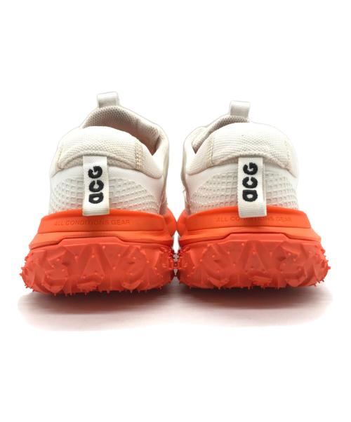 NIKE ACG（ナイキエーシージー）NIKE ACG Mountain Fly 2 Low(マウンテン フライ 2 ロー)/ローカットスニーカー Summit White/Summit White-Safety Orange-Black サイズ:US10.5の古着・服飾アイテム