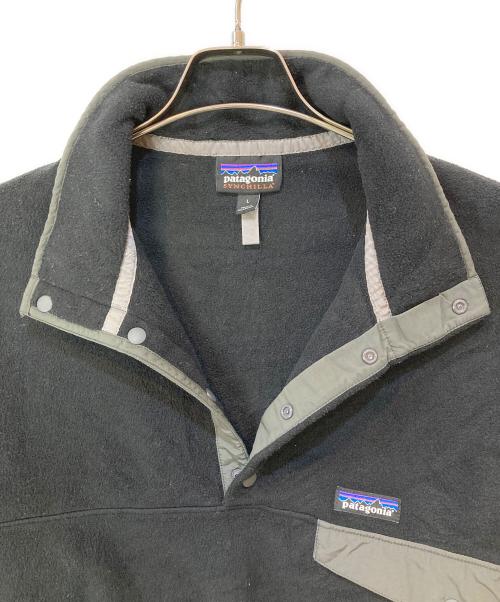 Patagonia（パタゴニア）Patagonia (パタゴニア) Lightweight SynchillaR Snap-TR Pullover(ライトウェイト シンチラ スナップT プルオーバー) ブラック サイズ:Lの古着・服飾アイテム