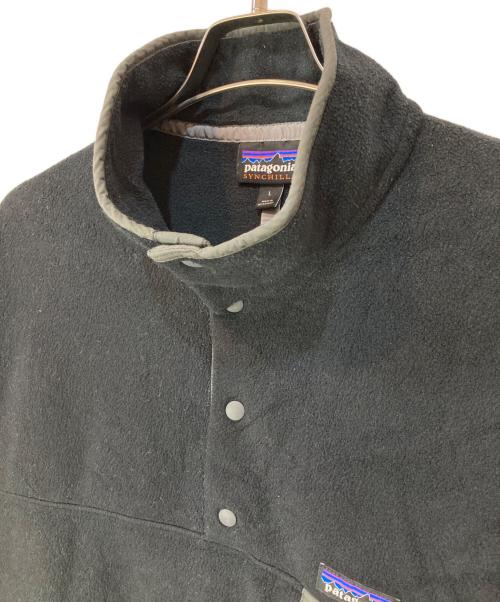 Patagonia（パタゴニア）Patagonia (パタゴニア) Lightweight SynchillaR Snap-TR Pullover(ライトウェイト シンチラ スナップT プルオーバー) ブラック サイズ:Lの古着・服飾アイテム