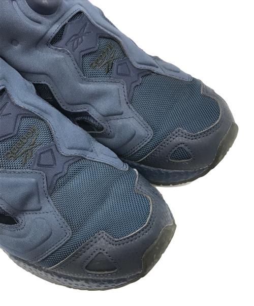REEBOK（リーボック）REEBOK (リーボック) INSTAPUMP FURY 95 ローカットスニーカー ネイビー サイズ:USA8 1/2の古着・服飾アイテム