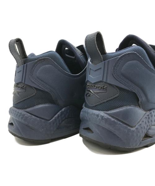 REEBOK（リーボック）REEBOK (リーボック) INSTAPUMP FURY 95 ローカットスニーカー ネイビー サイズ:USA8 1/2の古着・服飾アイテム