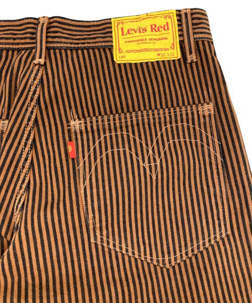 LEVI'S RED（リーバイス レッド）LEVI'S RED (リーバイス レッド) R RED PLEATED TROUSER デニムパンツ ブラウン×ブラック サイズ:W30L32の古着・服飾アイテム