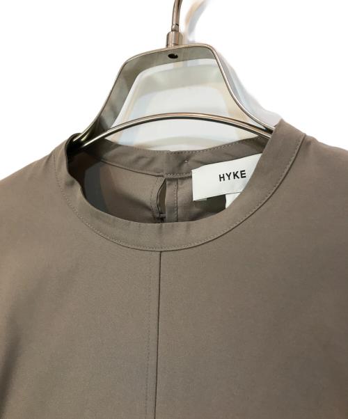 HYKE（ハイク）HYKE (ハイク) 20SS TAFFETA SHIRRED TOP タフタ シャーリング トップ ブラウス ベージュ サイズ:1の古着・服飾アイテム