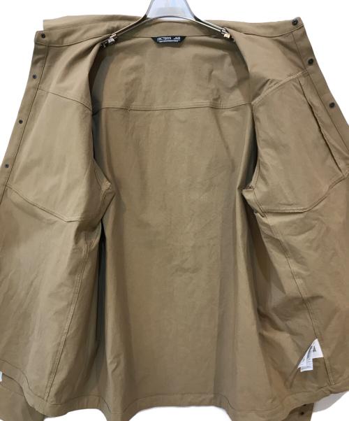 ARC'TERYX（アークテリクス）ARC'TERYX (アークテリクス) CRONIN COTTON OVERSHIRT ベージュ サイズ:XLの古着・服飾アイテム