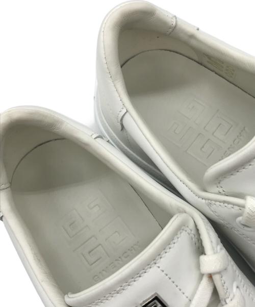 GIVENCHY（ジバンシィ）GIVENCHY (ジバンシィ) CITY SPORT SNEAKERS ホワイト サイズ:37 1/2の古着・服飾アイテム